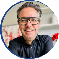 Vice President Performance Marketing Operating Model – berichtet, wie die KI-Learning-Journey von Alpha Inspiration KI-Enthusiasten aktiviert und verantwortungsvolle Transformation fördert